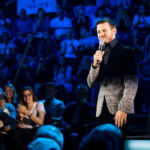 Da presentatore a… concorrente: Alessandro Cattelan si presenta ai provini di X Factor Ungheria