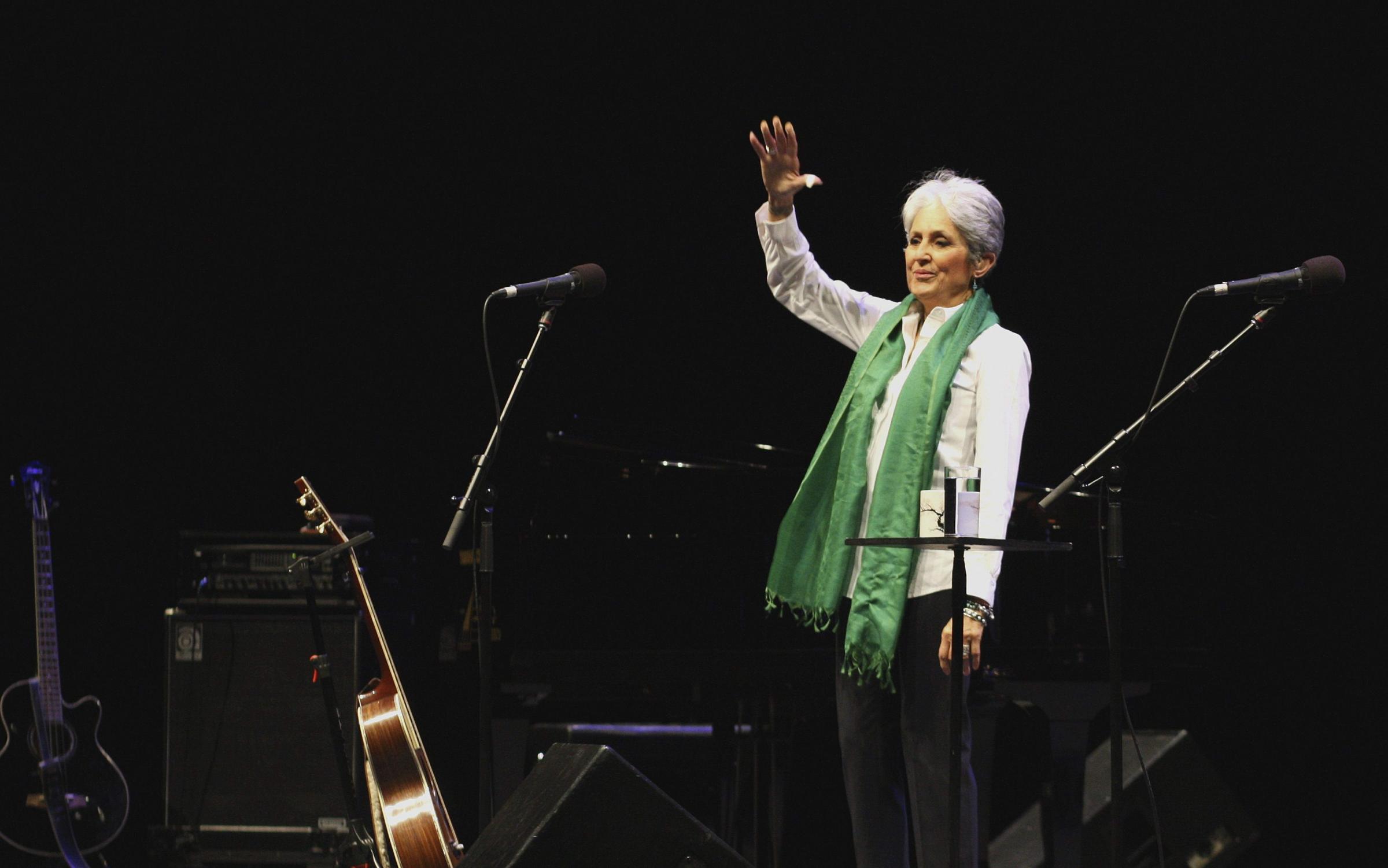 JOAN BAEZ