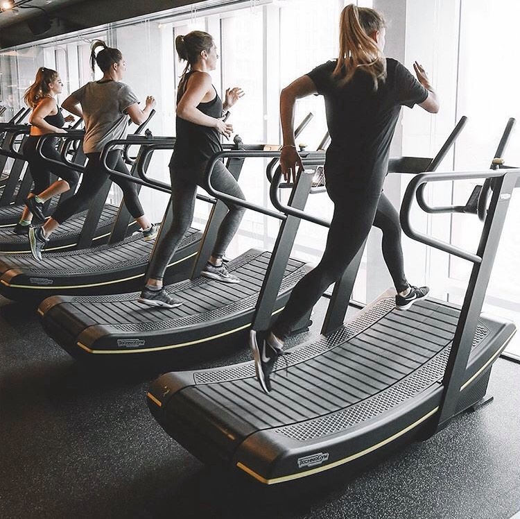 Atleti in palestra Technogym