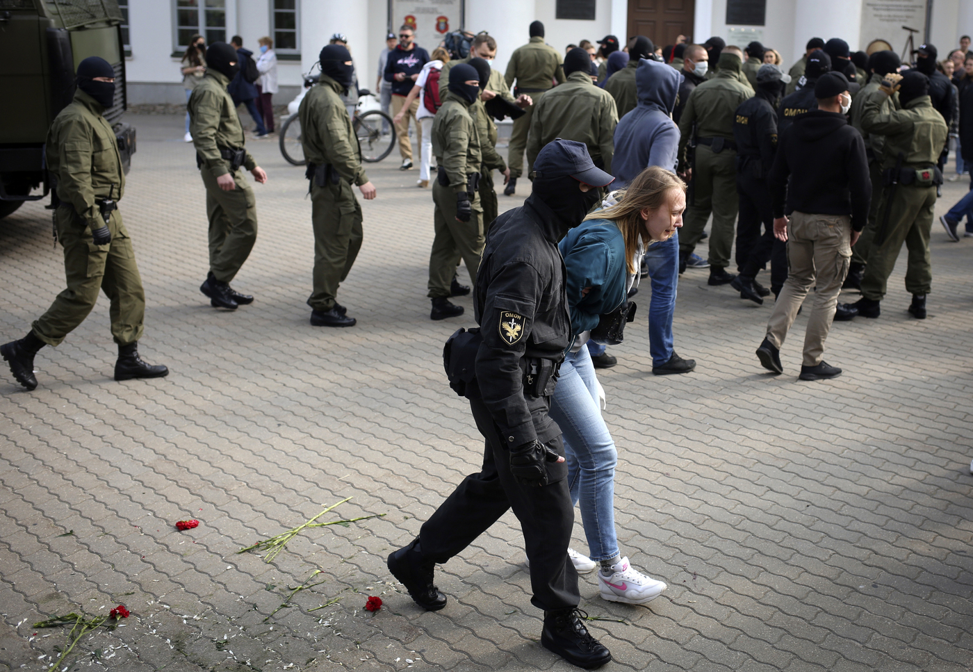 Minsk: week end di fuoco. 10.000 donne contro Lukashenko