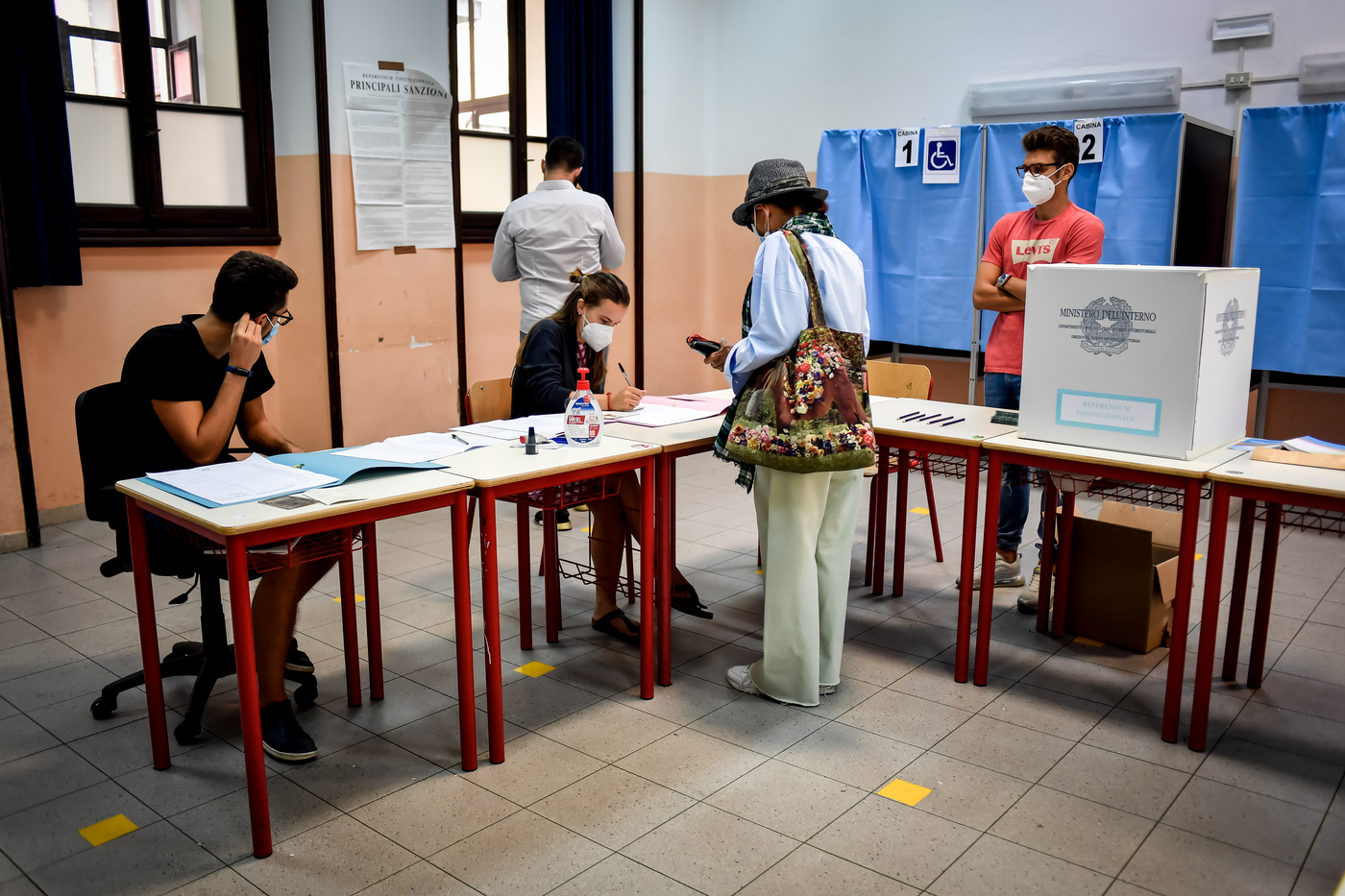 LIVE Referendum taglio dei parlamentari in DIRETTA. vittoria schiacciante del SI&#8217;: 69,60%. IN AGGIORNAMENTO