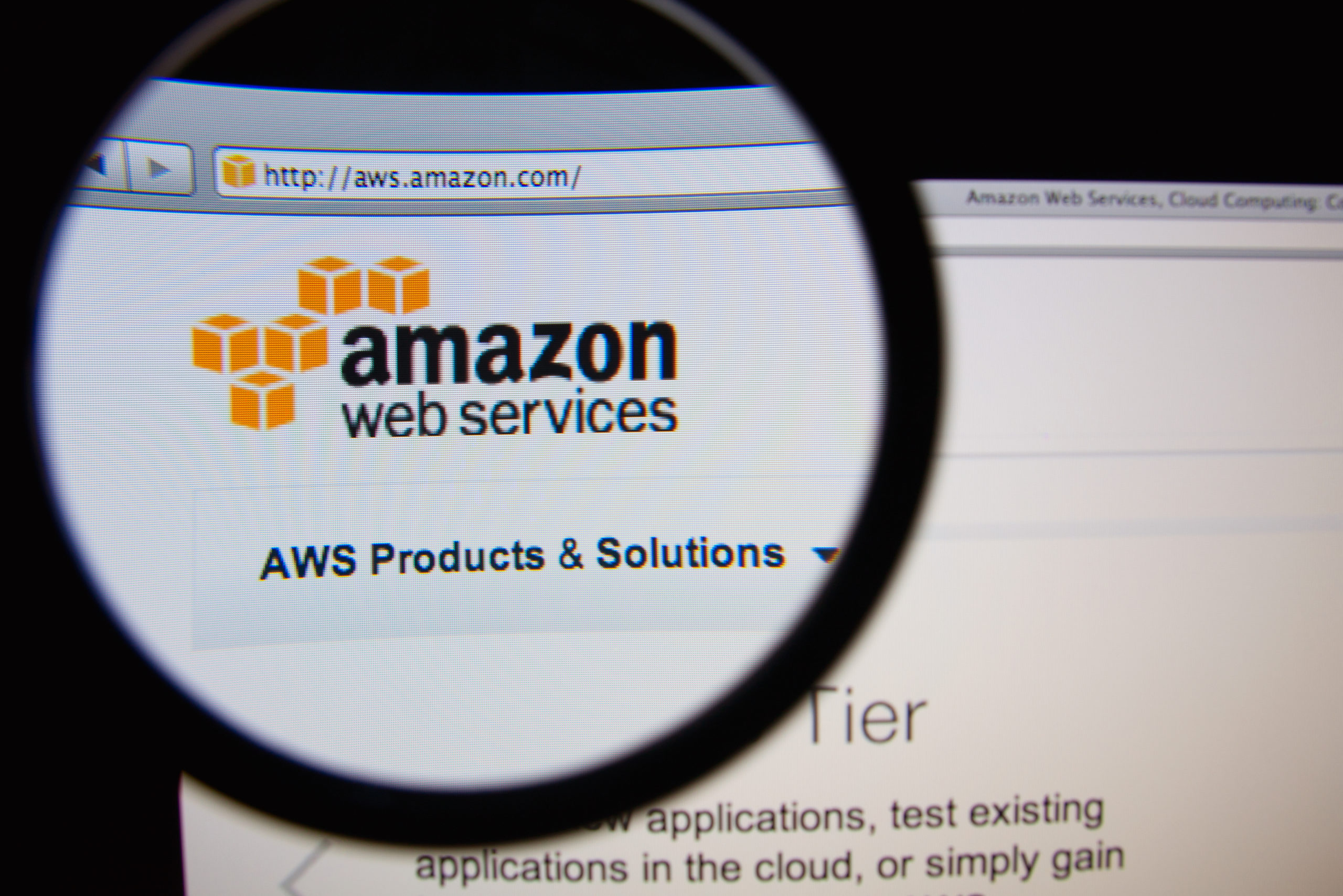 Parler: Amazon rifiuta di ospitare l&#8217;app di ultradestra nei propri server.