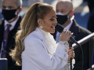 LA FABBRICA DEI SOGNI di Chiara Sani. Jennifer Lopez si confessa in un docu: “Mia madre mi ha massacrato di botte”