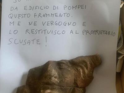 Pompei, turista restituisce cimelio rubato dopo 50 anni
