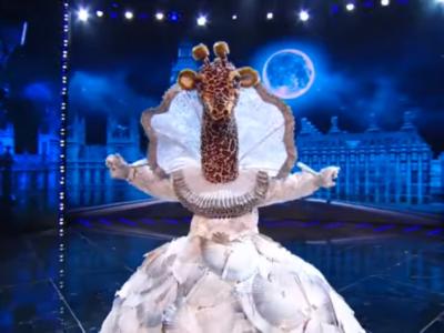 Il Cantante Mascherato, Katia Ricciarelli è la giraffa. Tutte le esibizioni – VIDEO