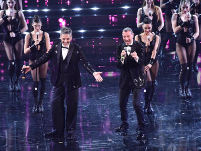 Le esibizioni della terza serata del Festival di Sanremo 2021 – VIDEO
