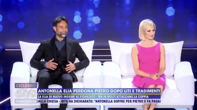 Pietro Delle Piane a Live: “A Temptation Island ho recitato un ruolo”. Panico negli studi di Barbara D’Urso che si dissocia