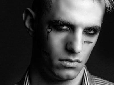 Achille Lauro con il singolo “Solo noi” dimostra che dovrebbe cambiare mestiere