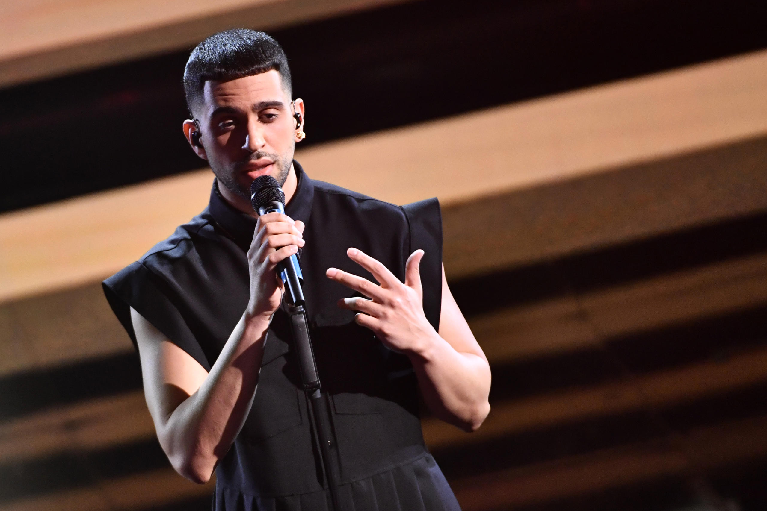 Mahmood fa un passo in avanti a favore della libertà di essere gay: “Sento la responsabilità di sostenere la Legge Zan”