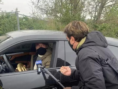 “Speravo de morì prima”, Francesco Totti nel mirino di Striscia la Notizia: Tapiro d’oro per l’ex capitano della Roma in seguito alle critiche di Cassano