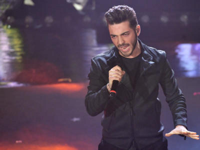 Gianluca Ginoble spicca “Il Volo” con i nudi di primavera. Ecco le foto social più hot