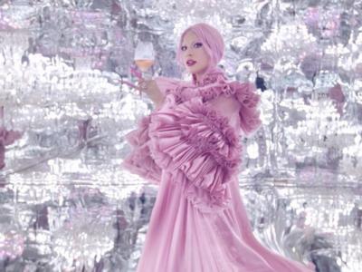 Lady Gaga è il nuovo volto del brand francese di champagne Dom Pérignon