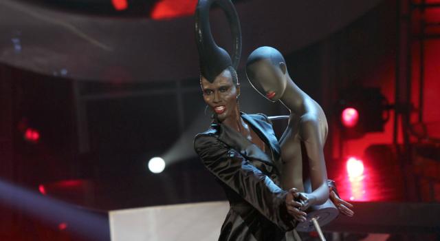 La Rai bandisce il blackface dopo le polemiche a “Tale e Quale Show”