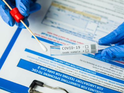 Coronavirus, da maggio arriva il tampone “fai da te”: esito in 15 minuti e disponibile anche nei supermercati