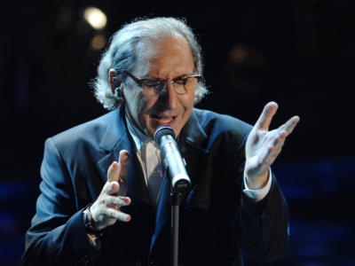 Addio a Franco Battiato, il cantautore del pop dalle meccaniche divine. Il cordoglio sui social dei colleghi