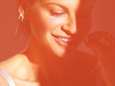 Sorriso grande: Alessandra Amoroso è sempre la stessa