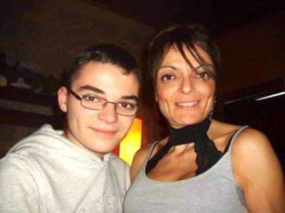 Teresa Manes, mamma di Andrea Spezzacatena, il “ragazzo dai pantaloni rosa” suicida per omofobia, scrive a Pio e Amedeo: “Si è impiccato per “battute” omofobe”