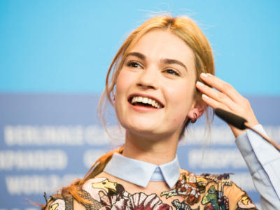 LA FABBRICA DEI SOGNI di Chiara Sani. Lily James sarà Pamela Anderson nella mini-serie ‘Pam & Tommy’