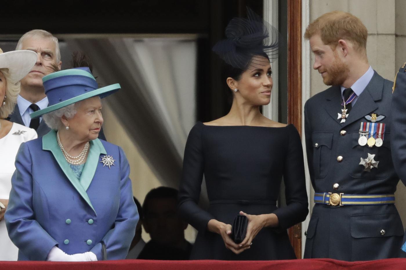 Harry invitato a Palazzo dalla Regina, ma senza Meghan. Riappacificazione tra i due per aver chiamato la secondogenita Lilibeth?