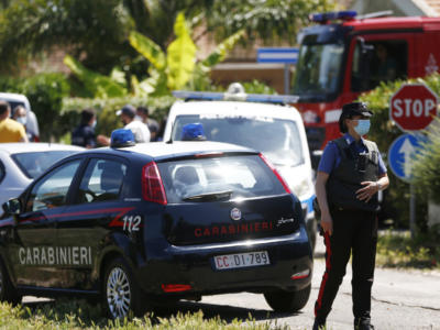 Tragedia a Vicenza, uccisa nel parcheggio dell’azienda davanti alle colleghe, partita la caccia all’uomo fuggito con la Jeep