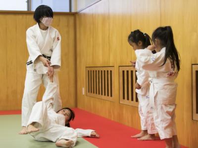 Muore bimbo scaraventato a terra per 27 volte durante una lezione di judo