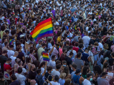 Cile, il Senato approva il disegno di legge sul matrimonio egualitario