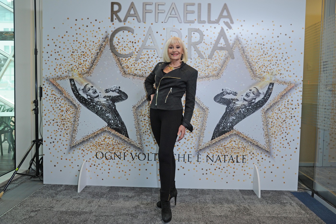 E' morta Raffaella Carrà. Lo ha annunciato Sergio Japino: "E' andata in un mondo migliore"