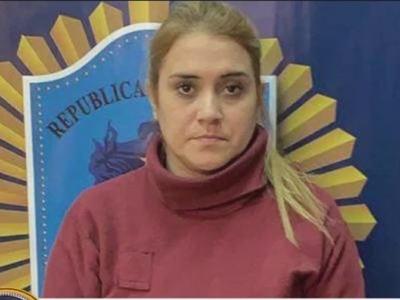 Poliziotta deruba e uccide con un colpo di pistola alla testa coppia di pensionati per regalare viaggio a Disney World alla figlia: condannata all’ergastolo