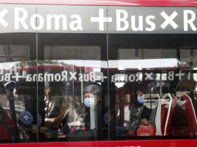 Coronavirus, torna il controllore sui bus: verificherà biglietto, mascherina e distanziamento