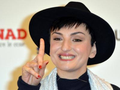 Amici 2021: fuori Arisa! Al suo posto ci sarà Lorella Cuccarini che sarà la nuova insegnante di canto. Banco libero per Raimondo Todaro