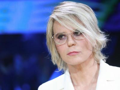 Uomini e Donne: ecco chi sono i 4 protagonisti scelti da Maria. Tra loro ci sarà Andrea Nicole, la prima tronista ad aver affrontato la transizione da uomo a donna. VIDEO