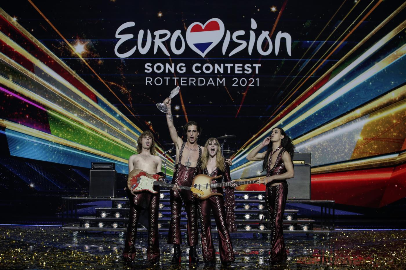 Eurovision 2022, è definitivo: sarà Torino ad ospitare dal 10 al 14 Maggio la prossima edizione della manifestazione canora. "We say ciao to Torino" è lo slogan apparso sull'account Youtube. Chi presenterà? VIDEO