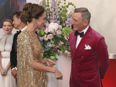 LA FABBRICA DEI SOGNI di Chiara Sani. Alla prima londinese del nuovo 007 Kate Middleton ruba la scena alle Bond Girls!