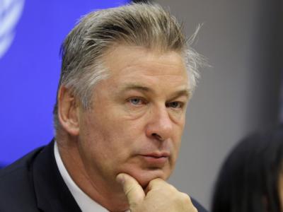 LA FABBRICA DEI SOGNI di Chiara Sani. Alec Baldwin replica alla dichiarazione di George Clooney