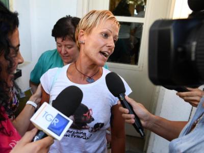 Morti in corsia, assolta l’ex infermiera Daniela Poggiali: “Voglio tornare a fare il mio lavoro”