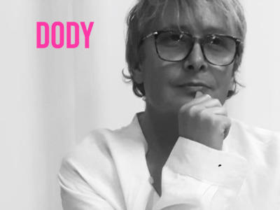 “L’importante è finire” è la cover di Dody, il trasformista e cantante