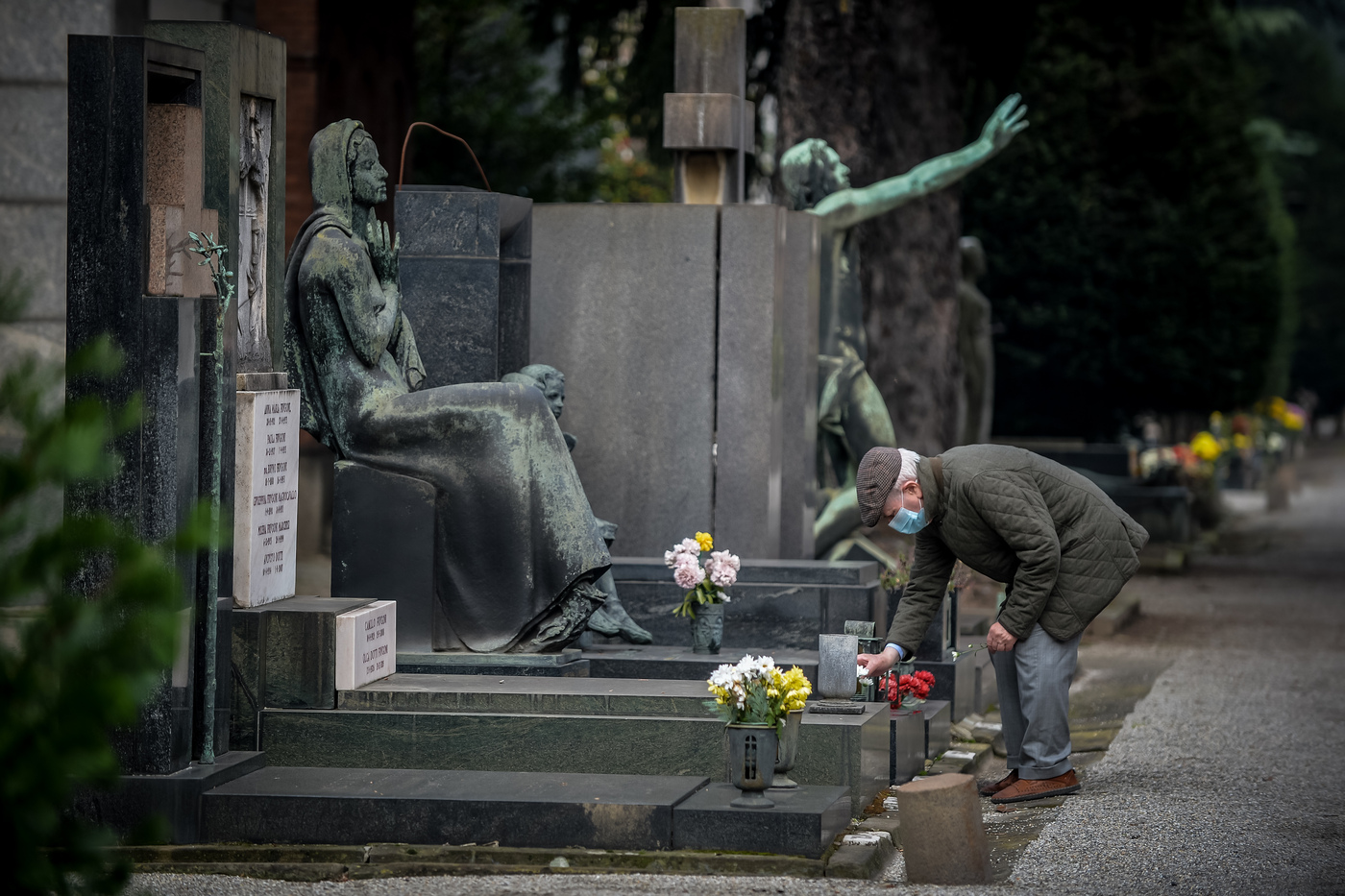 cimitero tombe