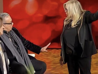 Mara Venier sbotta in diretta contro Guillermo Mariotto: “Se non ti sta bene esci dallo studio” VIDEO