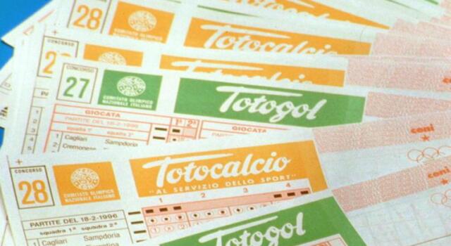 Va in pensione il Totogol, ma arriva la nuova schedina del Totocalcio: non si vince soltanto col &#8220;13&#8221;, ecco tutte le nuove opzioni