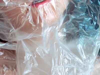 Giallo a Livorno, donna trovata morta sul suo letto con un sacchetto di plastica in testa