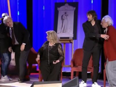 Al Maurizio Costanzo Show scatta la rissa tra Sgarbi e Mughini: “L’altra volta mi hanno bloccato, ma stavolta non ci sono riusciti” (VIDEO)