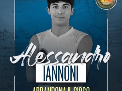 LIVE Isola dei Famosi. Puntata di Lunedì 23 Maggio. Alessandro, Guendalina, Licia e Blind abbandonano il gioco. Gennaro lascia la Palapa. Al televoto Roger e Maria Laura