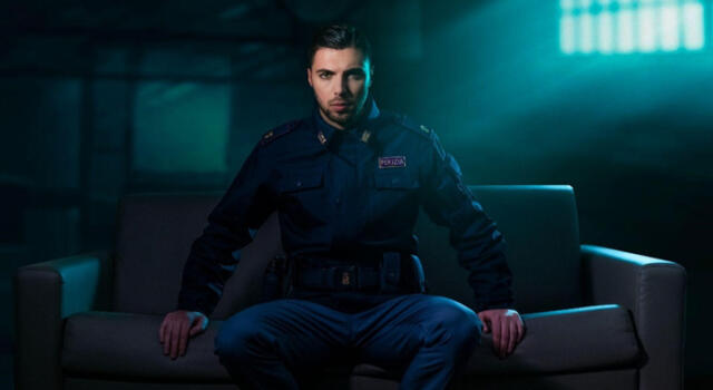 Revman, il rapper poliziotto che combatte l&#8217;omofobia. Fuori il singolo e video LGBT &#8220;Tra di noi&#8221;