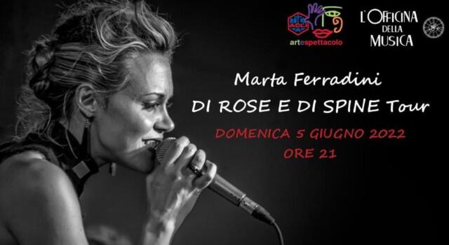 Marta Ferradini, il &#8220;Di rose e di spine&#8221; tour fa tappa a Como