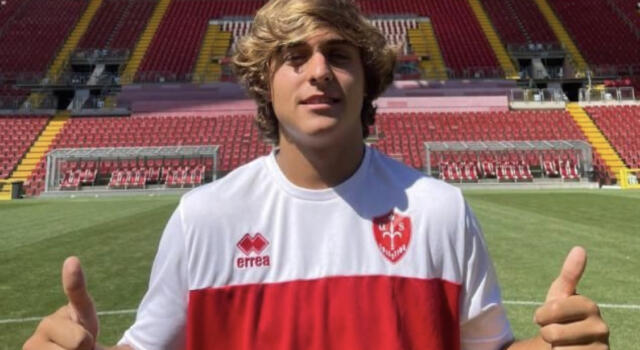 Davide Bonolis, figlio di Paolo e Sonia Bruganelli, giocherà nella Triestina Calcio (VIDEO)