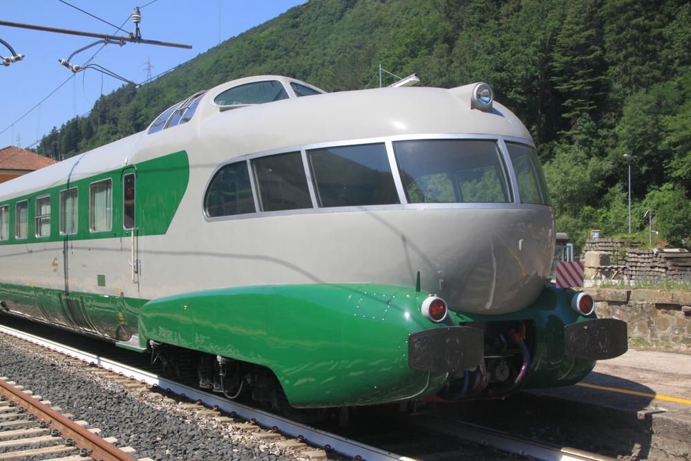 "arlecchino" Train