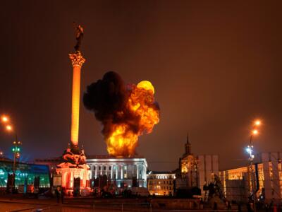 Ucraina, ancora bombardamenti da parte della Russia. Biden: “Dagli USA in arrivo sistemi avanzati di difesa aerea”