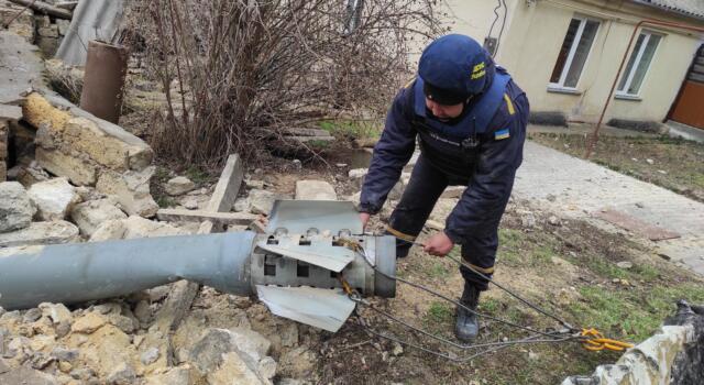 Guerra Ucraina, i missili sulla Polonia frutto di uno &#8220;sfortunato incidente&#8221; della contraerea ucraina. La Nato: &#8220;Ma Kiev non ha colpe&#8221;
