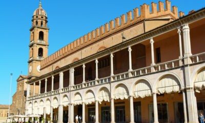 Piazza del Popolo, Faenza (© Depositphotos)