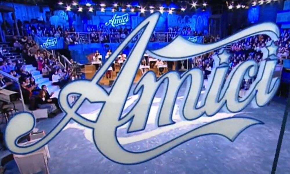 Amici 2023, anticipazioni prima puntata del 24 settembre: allievi, ospiti. Mattia Zenzola in studio
